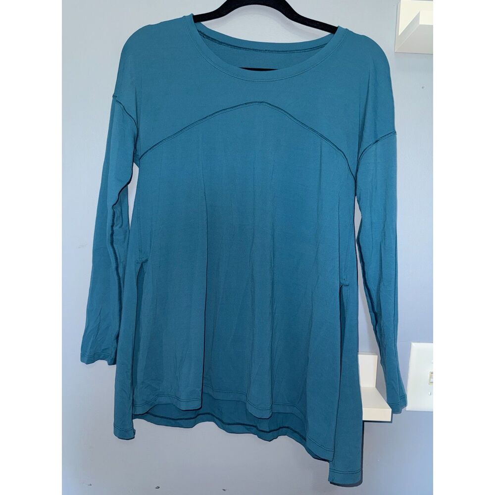Lululemon Hit Unwind Long Sleeve Side Slit Teal Shirt | No Tag, Fits Like M/L